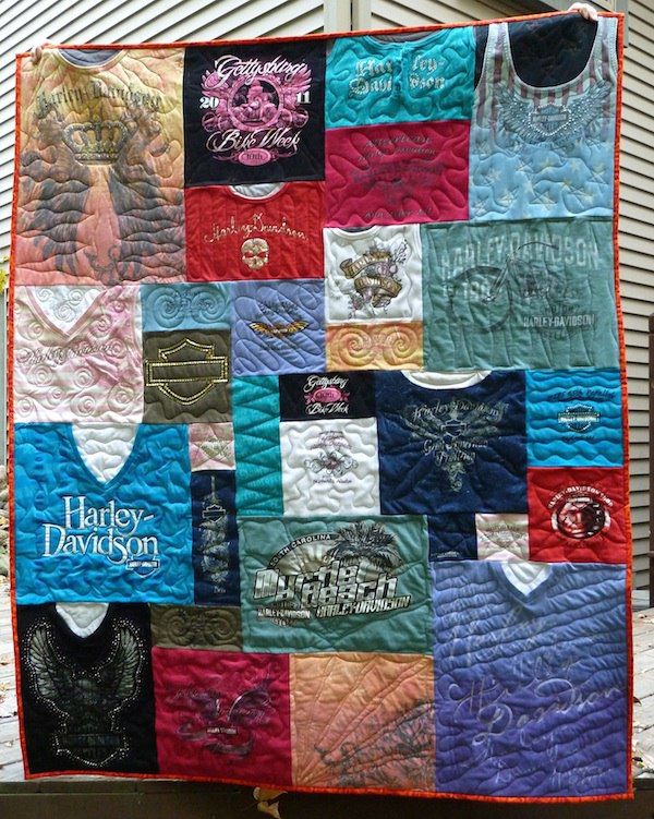 Click on me to see more photos of T-shirt quilts!