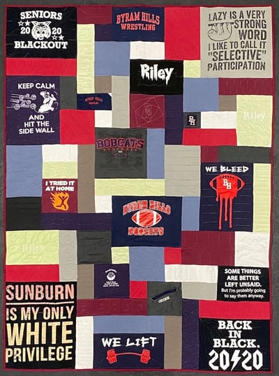 Use blank blocks to make a T-shirt quilt large.